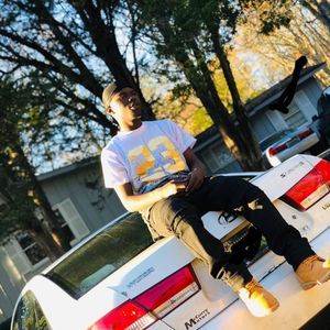 Meet your Posher, Devonte